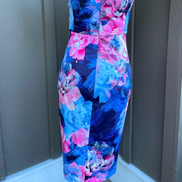 Coast dress - Picture 9 of 10